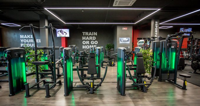 „VS Fitness“ sustoti neplanuoja: Lietuvoje planuoja atidaryti dar 7 sporto klubus